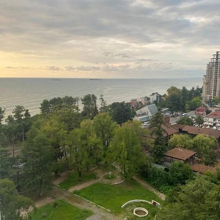 Аппартаменты С Двумя Балконами На Море И Горы Makhinjauri Exterior foto