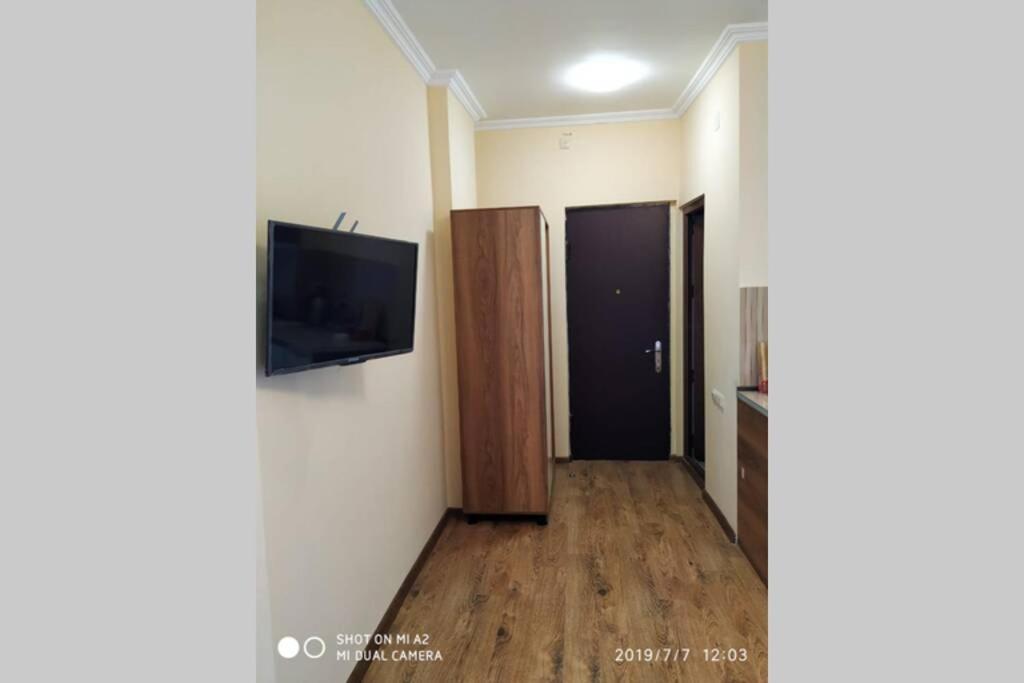 Аппартаменты С Двумя Балконами На Море И Горы Makhinjauri Exterior foto