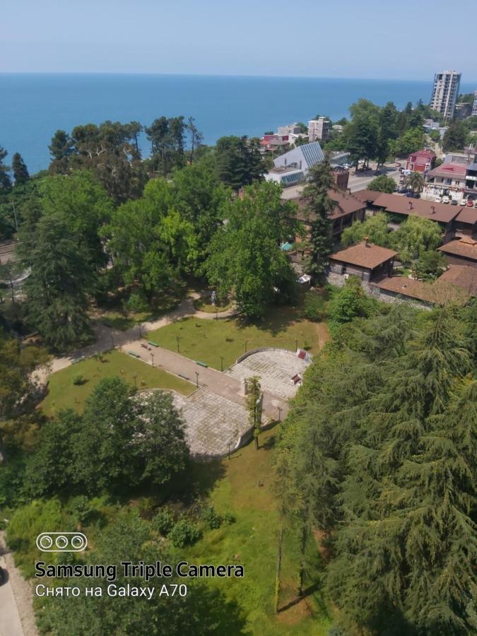 Аппартаменты С Двумя Балконами На Море И Горы Makhinjauri Exterior foto