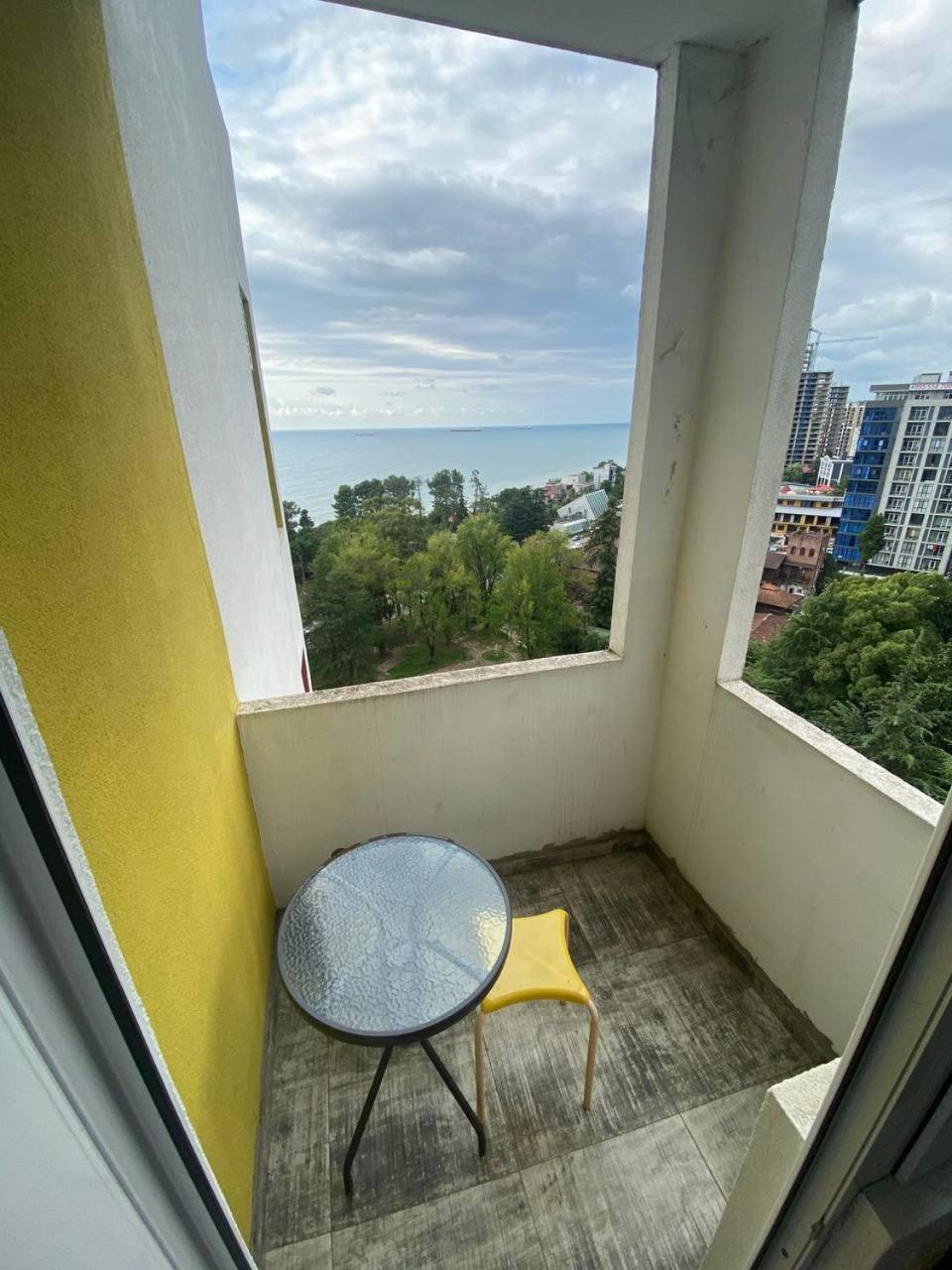 Аппартаменты С Двумя Балконами На Море И Горы Makhinjauri Exterior foto